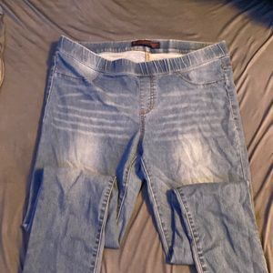 No boundary skinny white washed jeans